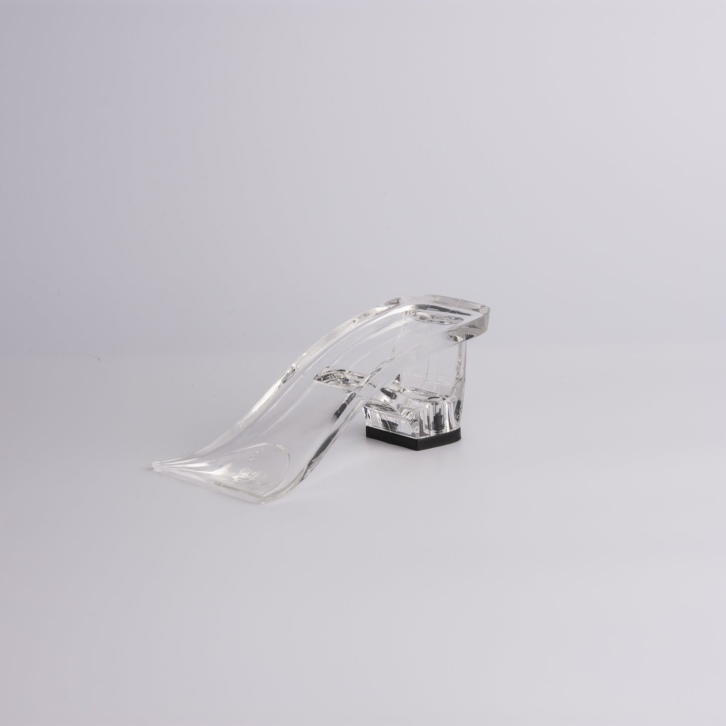 
                  
                    Acrylic shoe sole
                  
                